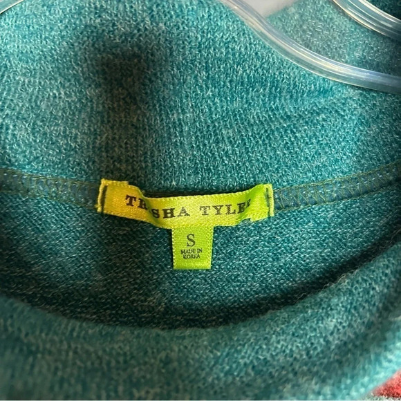 Trisha Tyler sweater flowers green turquoise women’s size small - Picture 6 of 10